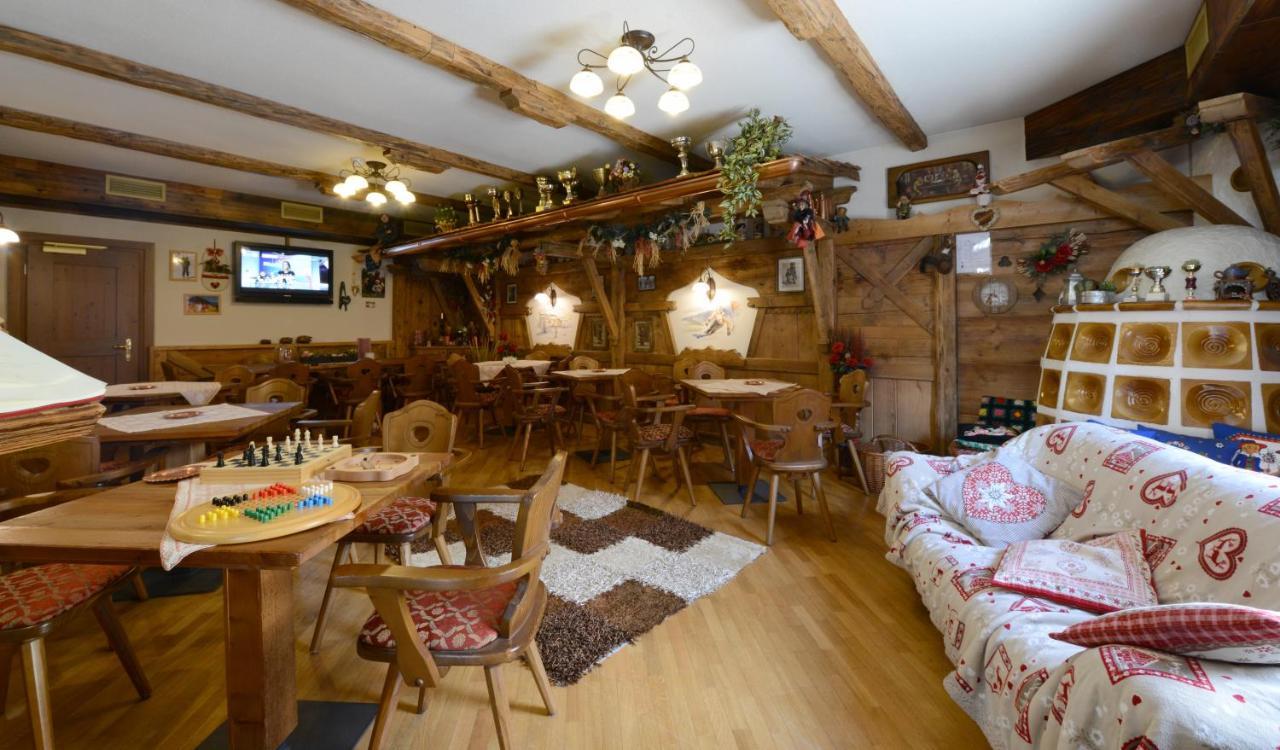 Hotel Presena Passo del Tonale Eksteriør billede